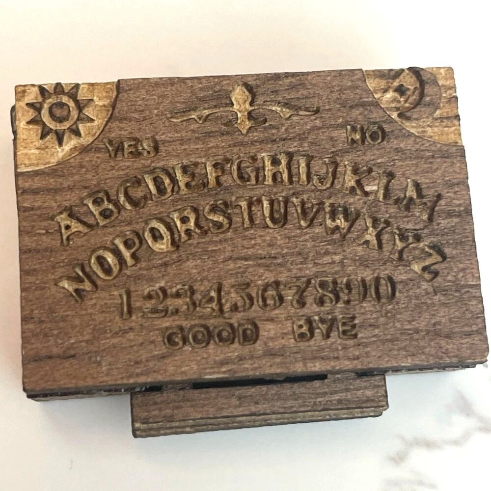 Labubu Blue The Monsters "Sea Salt Coconut" NIB Open Box Mini Ouija Board! - Picture 4 of 7